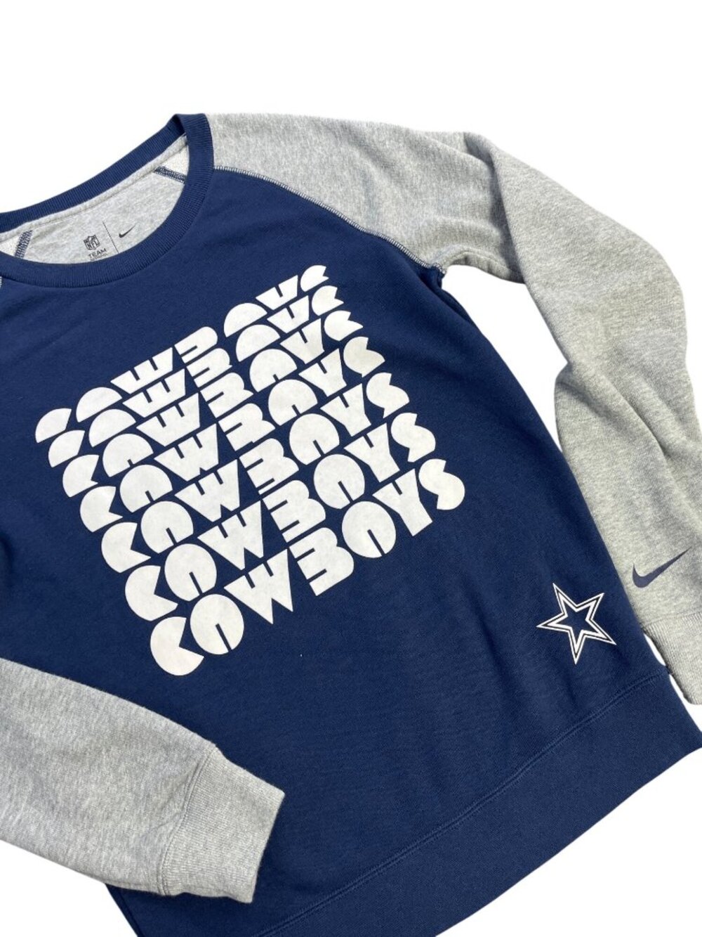 NFL Nike Team Apparel Dallas Cowboys Raglan Sweatshirt  Small
